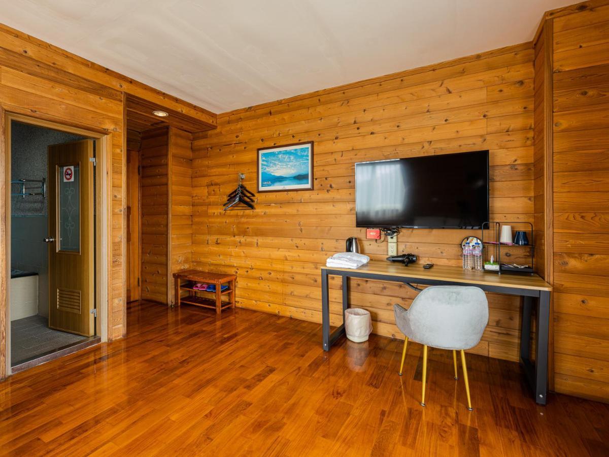 Bishui Shanju Lakeside B&B Yuchi Exterior foto